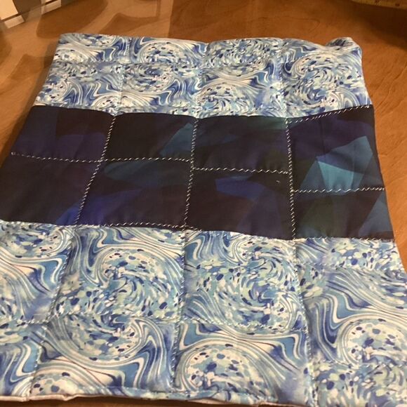 NWOT. Hand Crafted Reversible Quilted Stuffed Animal/Doll Quilt with Pillow - Picture 5 of 6